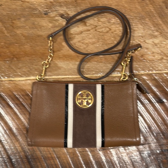 Tory Burch Carson Stripe Leather Crossbody Bag - Picture 3 of 8
